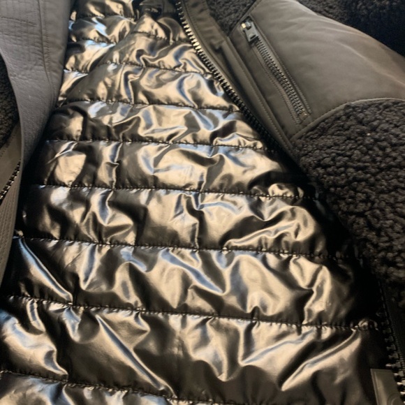 Moose Knuckles Men’s Small Zip-Up Sherpa Jacket PO 005993 - Picture 6 of 6